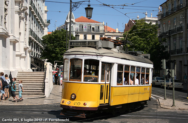 I tram di Lisbona - Largo do Chiado.