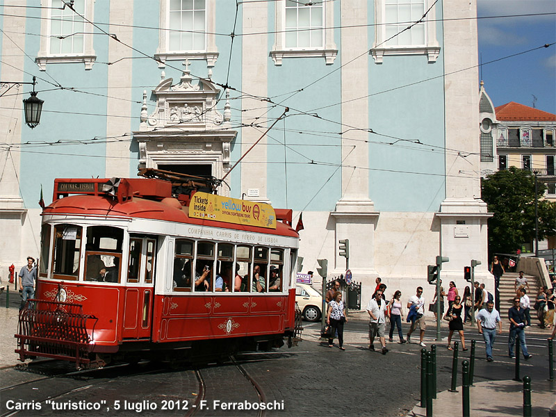 I tram di Lisbona - Largo do Chiado.