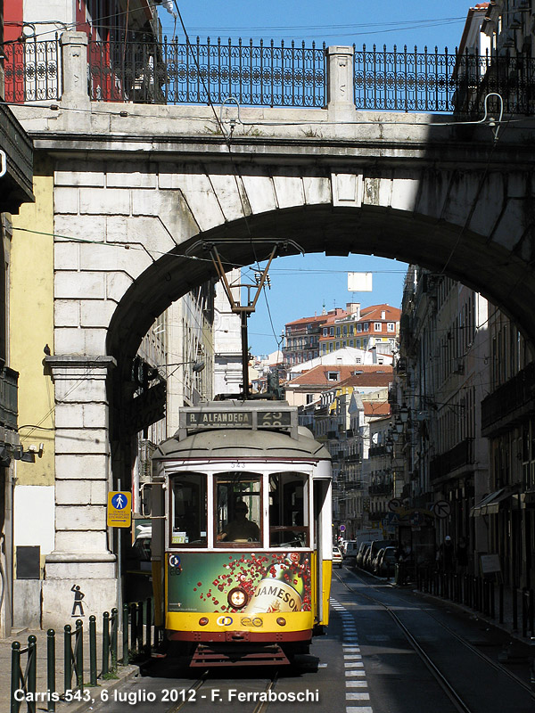 I tram di Lisbona - Rua de S. Paulo.