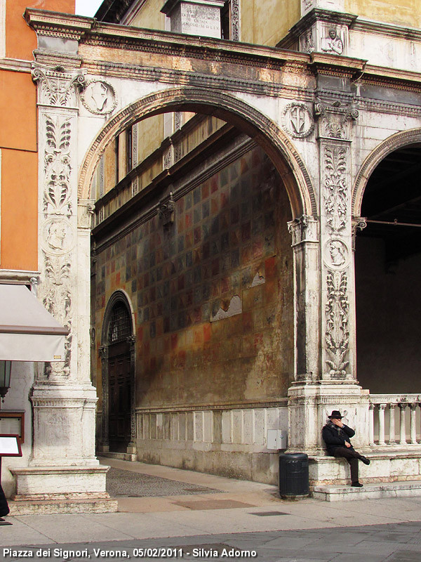 Di chiese e di fiume - Piazza dei Signori.