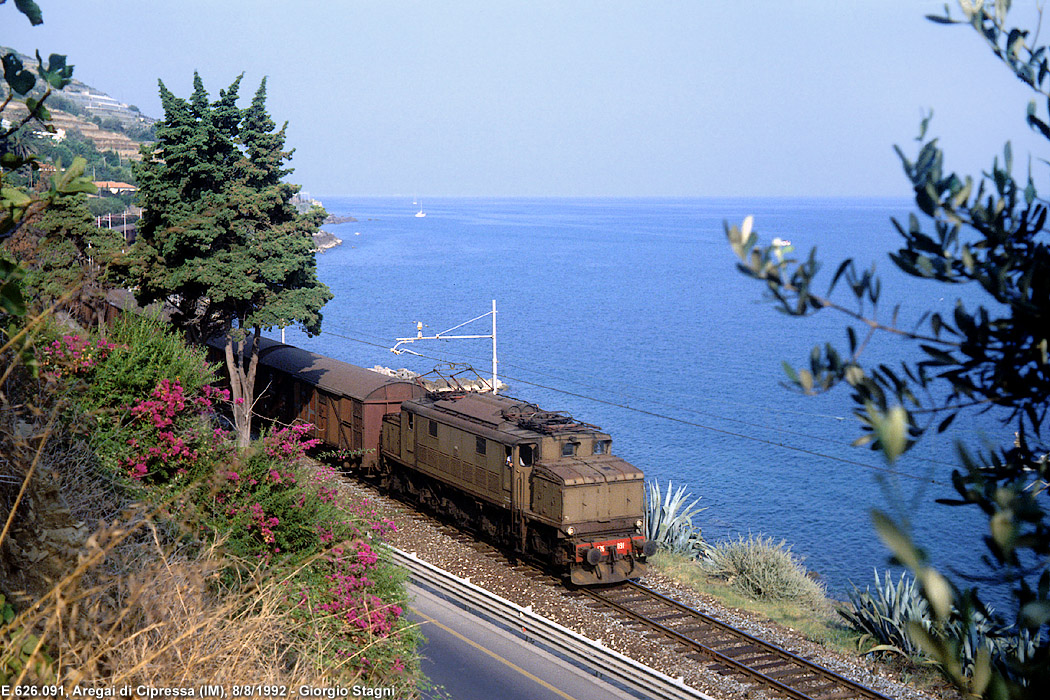 Classic Riviera: gli anni '90, l'ultima stagione dei treni internazionali - Aregai di Cipressa.