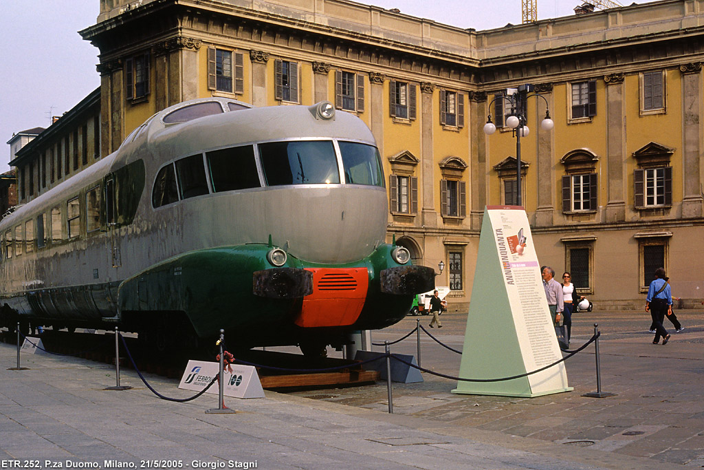 Monumenti e altri sguardi - ETR.252.