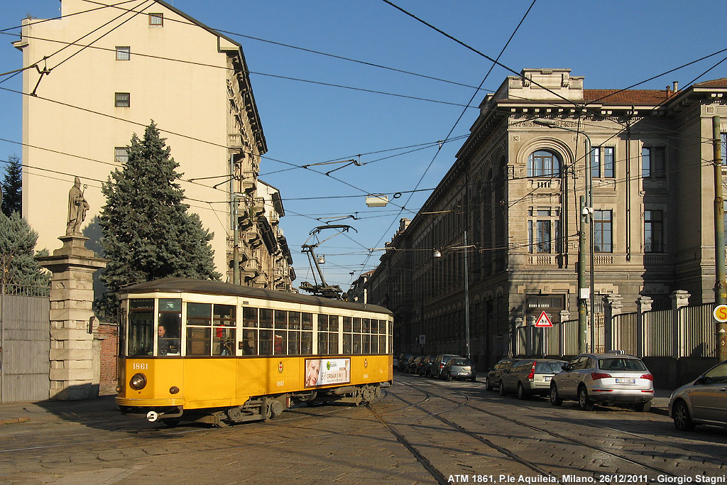 Tram a Milano - P.le Aquileia.