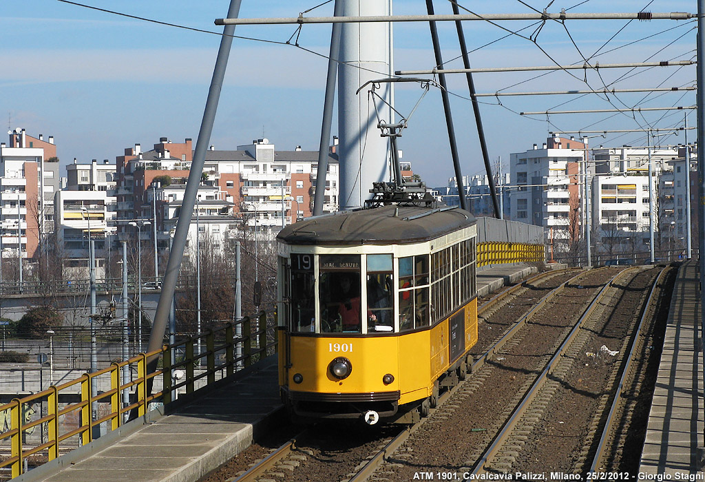 Tram a Milano - Cavalcavia Palizzi.