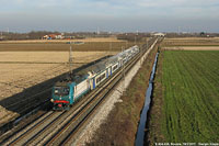 Un treno tutto arancio - Trecate.