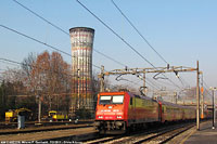 Un treno tutto arancio - Milano P. Garibaldi.