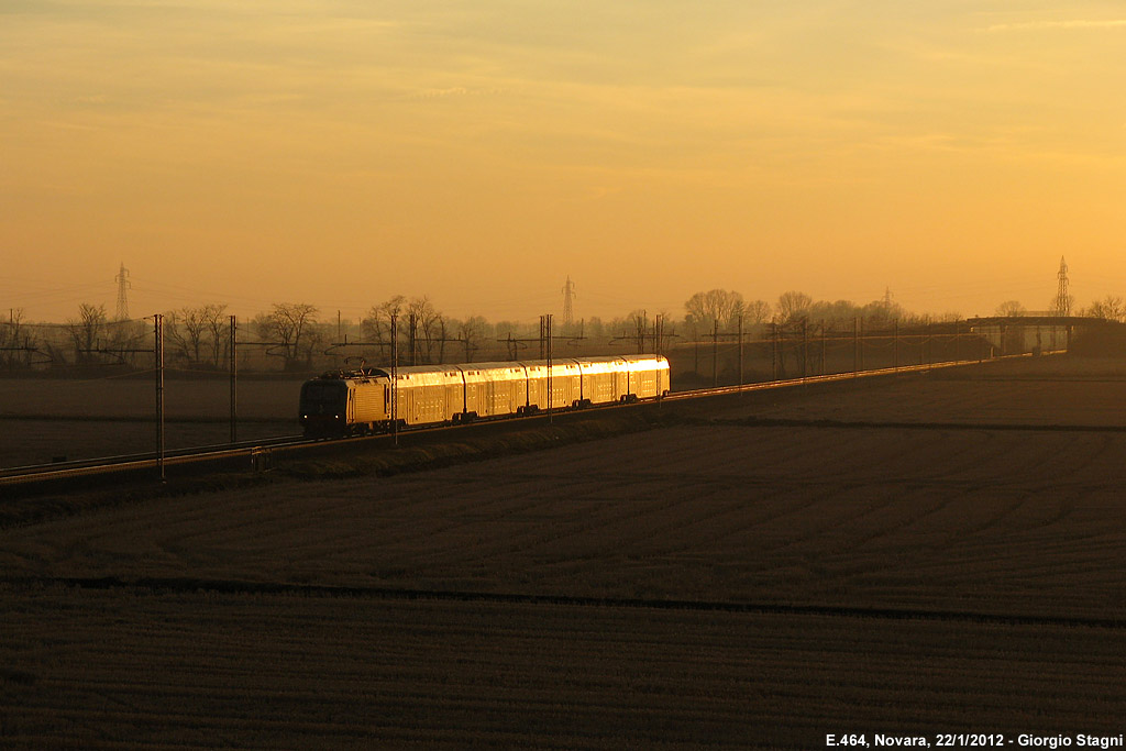 La terra e la ferrovia - Novara.