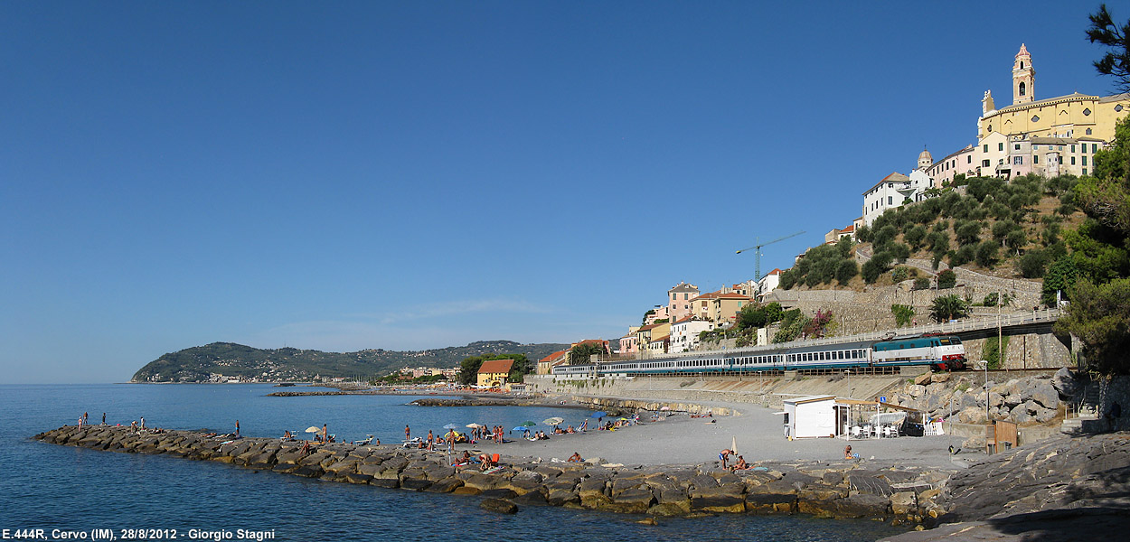 Estate 2012 - Di alba e di Intercity - Cervo.