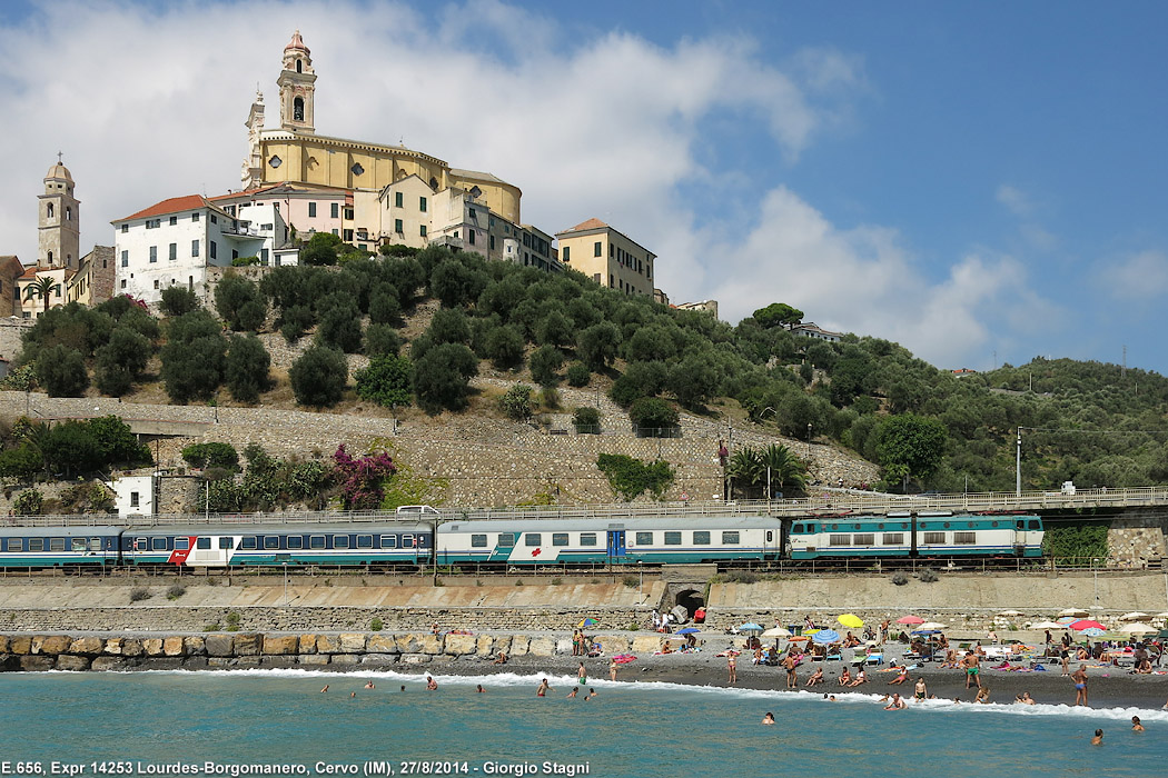 Treni di pellegrini - Cervo.