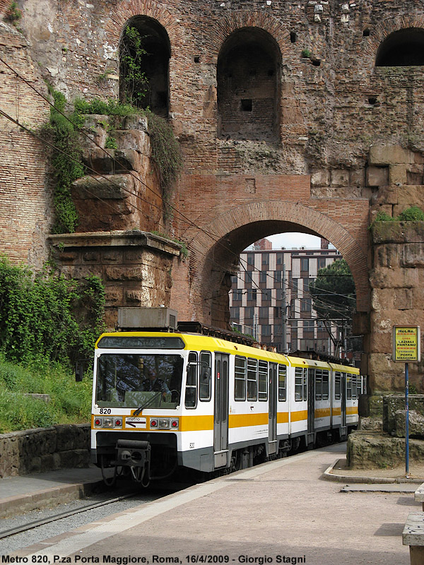 Una mattina a Porta Maggiore - P.za Porta Maggiore.