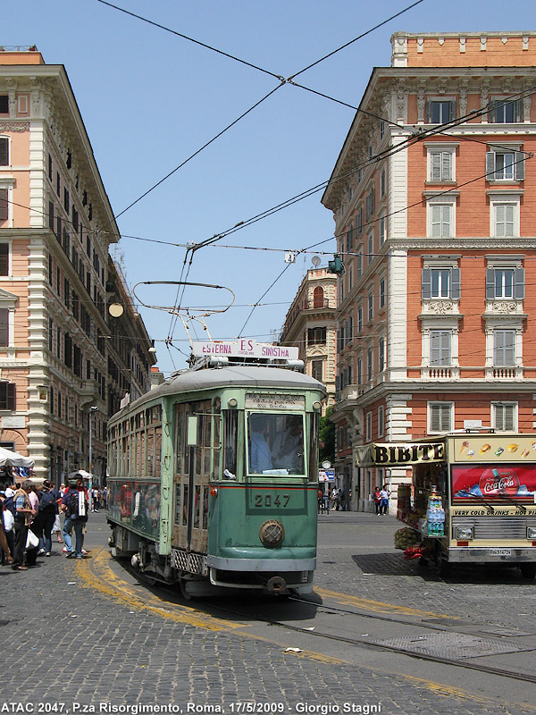 I tram storici - P.za Risorgimento.