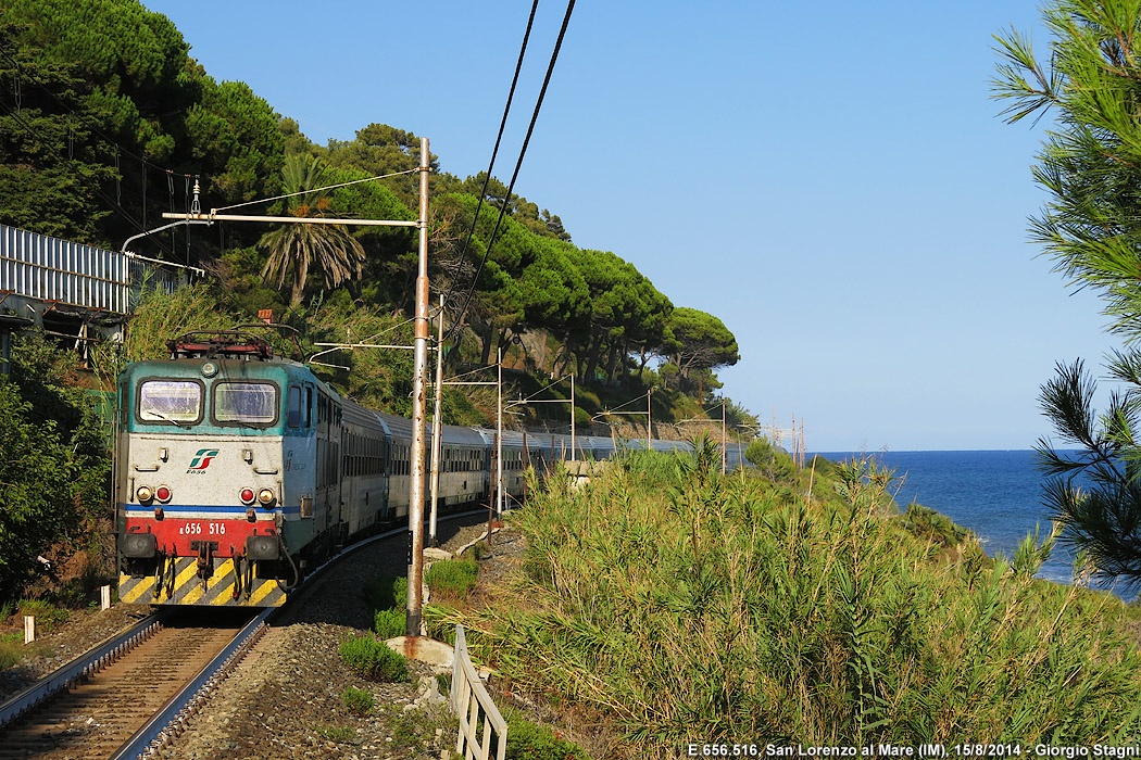 Treni di pellegrini - San Lorenzo.