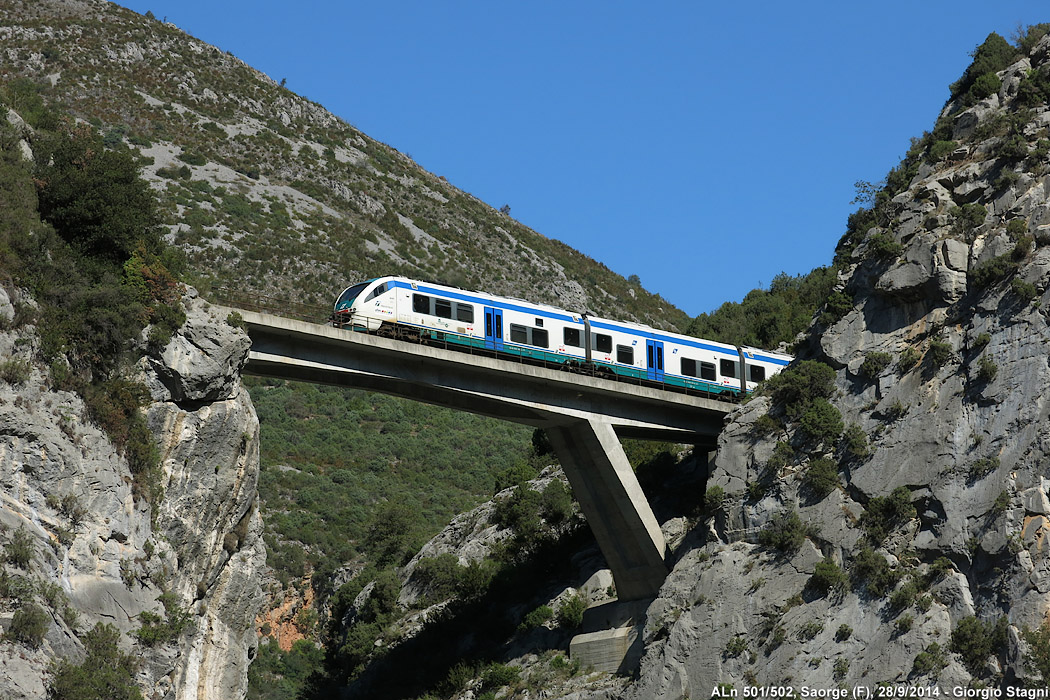 La terra e la ferrovia - Saorge.