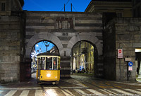 Tram a Milano - Piazza Cavour.