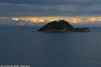 Guardando l'Isola Gallinara - Dal capo S.Croce.