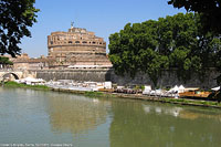 Lungo il Tevere - Castel S.Angelo.