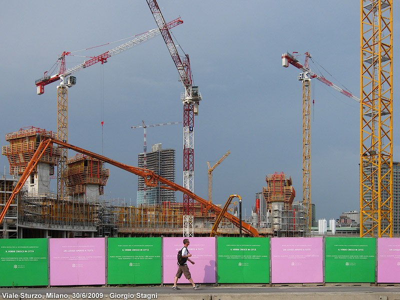 Milano, il cemento nuovo - Grattacieli di Porta Nuova.