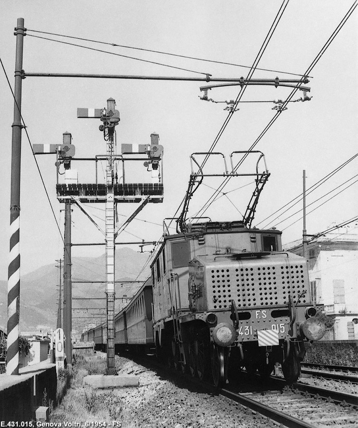 Il treno fotografico del 1954 - Genova Voltri.