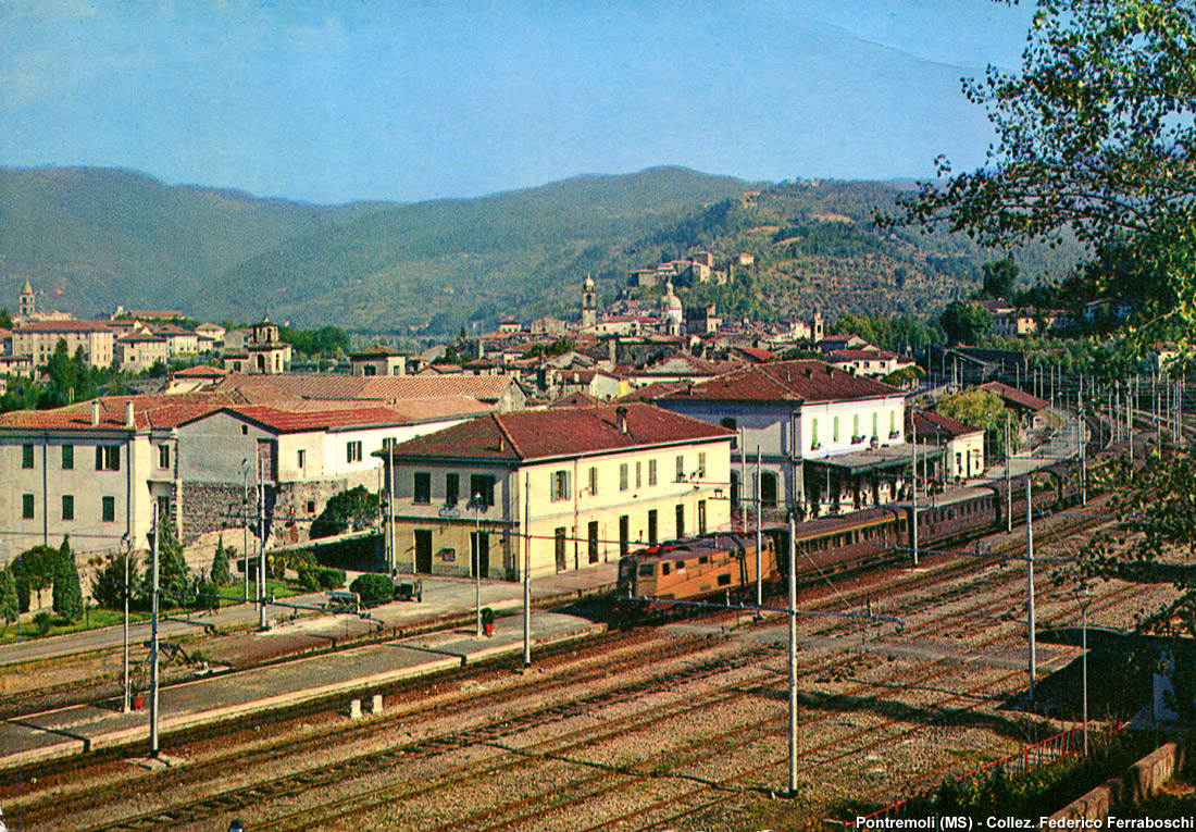 Locomotive in cartolina - Pontremoli (MS).