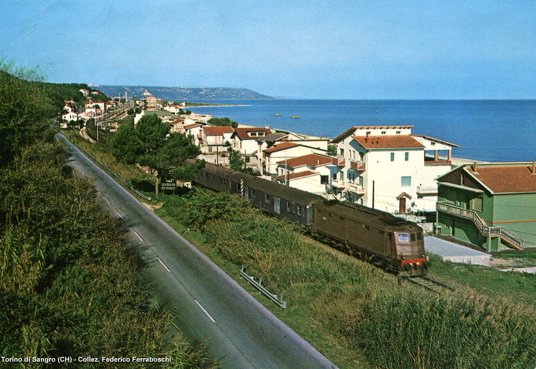 Locomotive in cartolina - Torino di Sangro (CH).