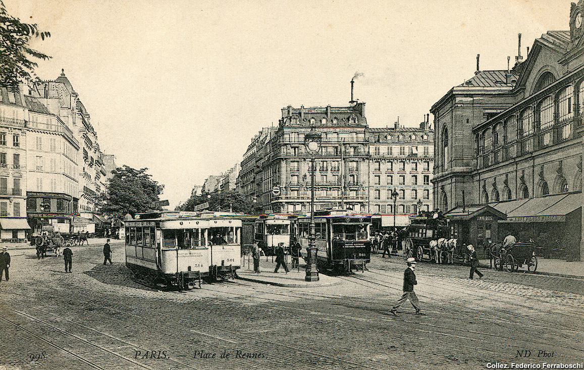 Tram elettrici a terza rotaia - Paris Place de Rennes.
