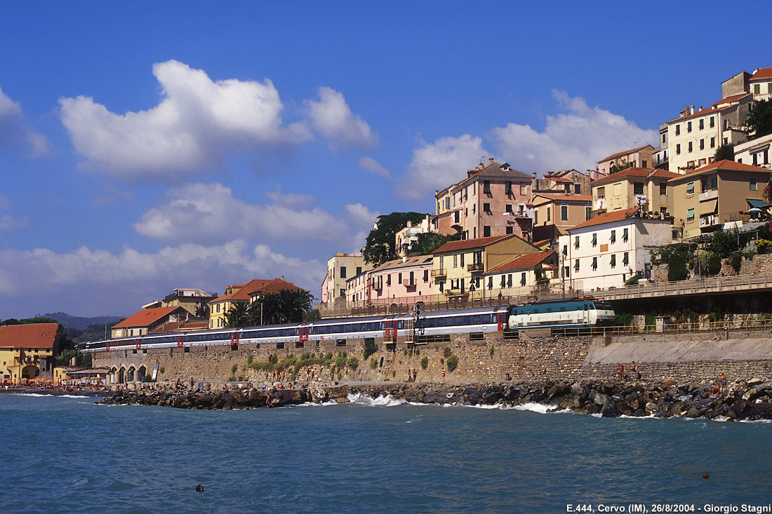 La Riviera verso il terzo millennio, intorno alla galleria infinita - Cervo.