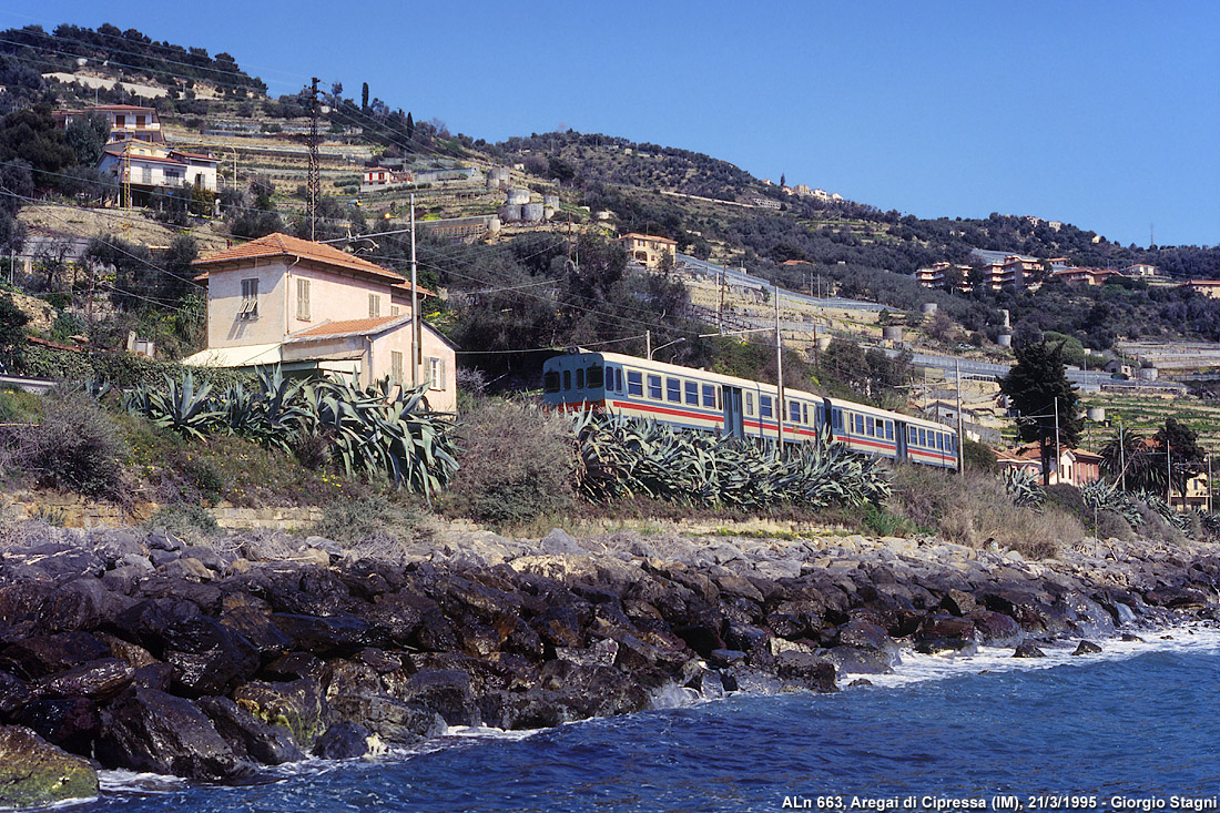 Il diesel al mare - Aregai di Cipressa.