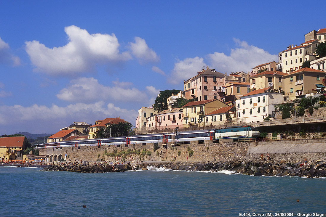 Servizi internazionali in Riviera - Cervo.