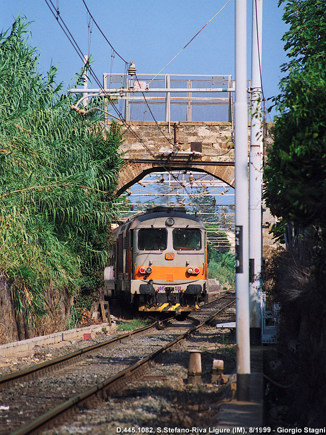 Il diesel al mare - S.Stefano-Riva Ligure.