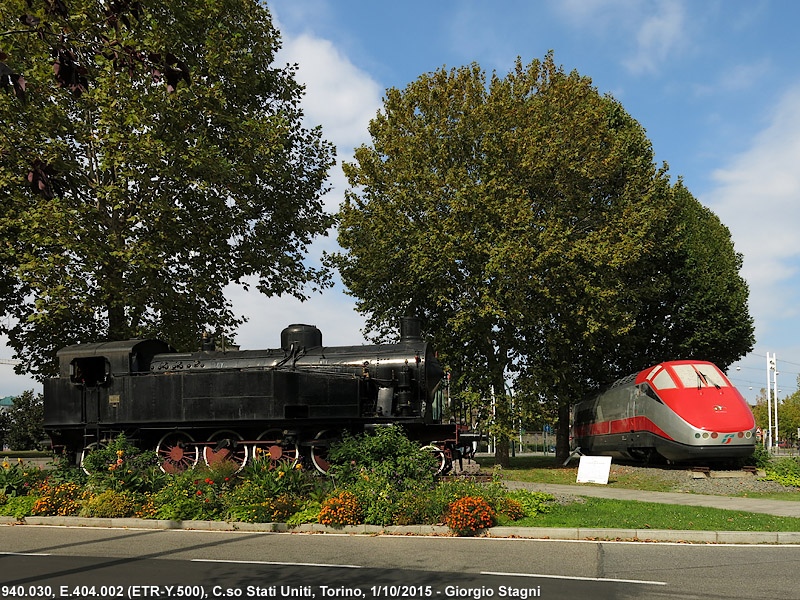 Locomotive monumento - 940.030, E.404.002