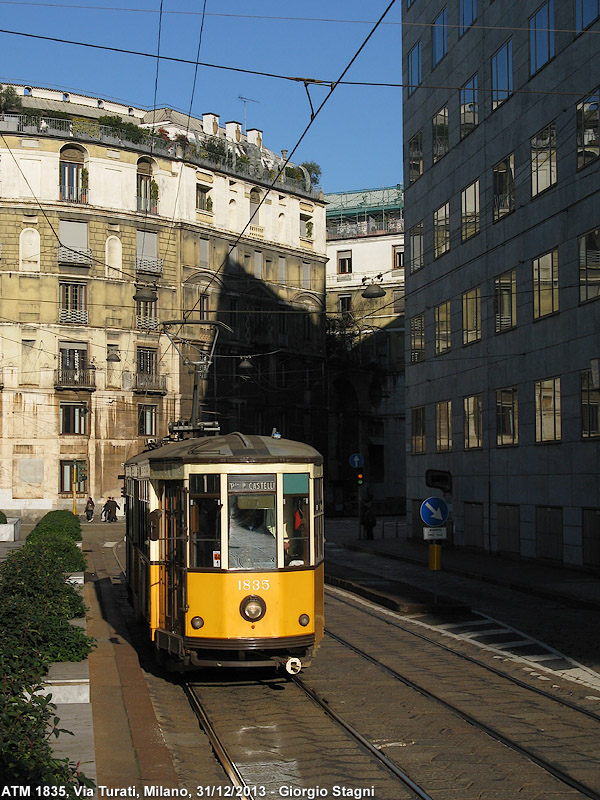 Tram a Milano - Via Turati.