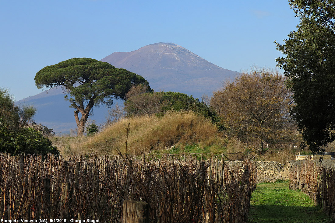 Pompei - Pompei e Vesuvio.