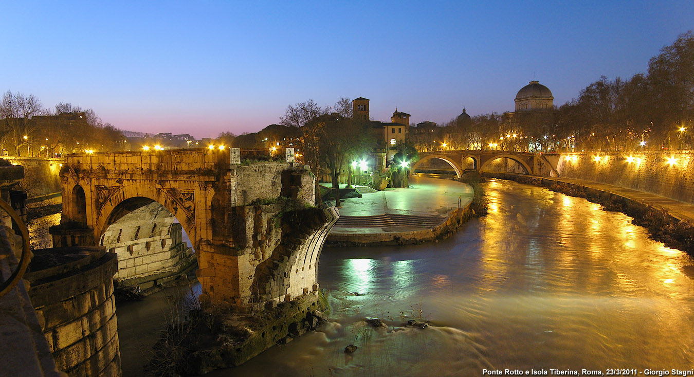 Lungo il Tevere - Isola Tiberina.