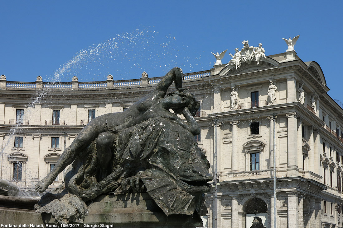 Roma nell'estate - Fontana delle Naiadi.