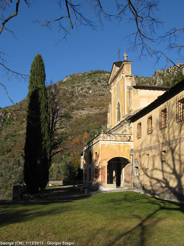 Cuneo-Ventimiglia: l'inverno 2013 - Saorge.