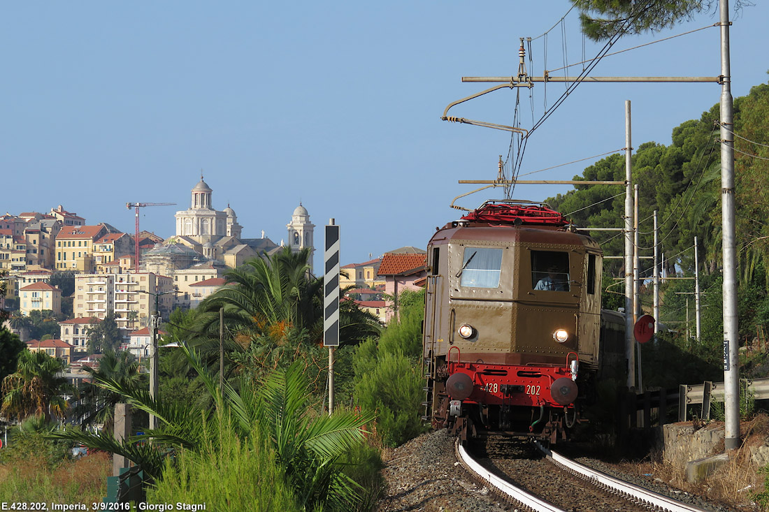 E.428.202 in Riviera - Imperia.