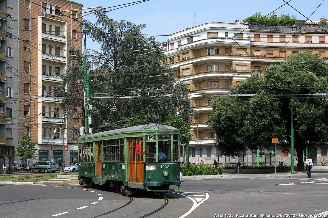 La 1723: verde classico degli anni '50 - P.za Bottini.