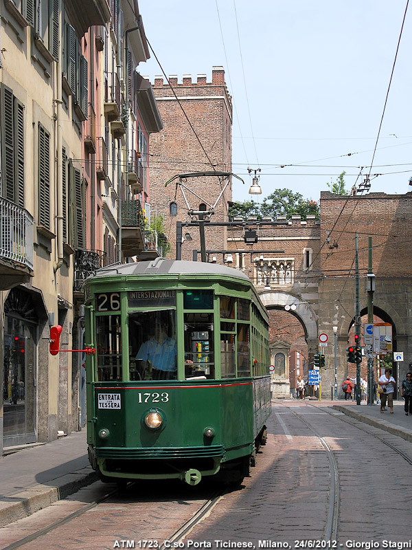 La 1723: verde classico degli anni '50 - C.so Porta Ticinese.