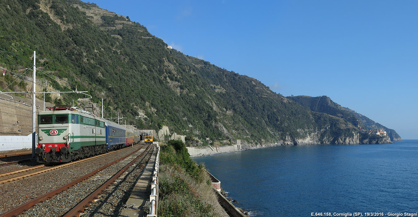 Cinque Terre Historical - Corniglia.