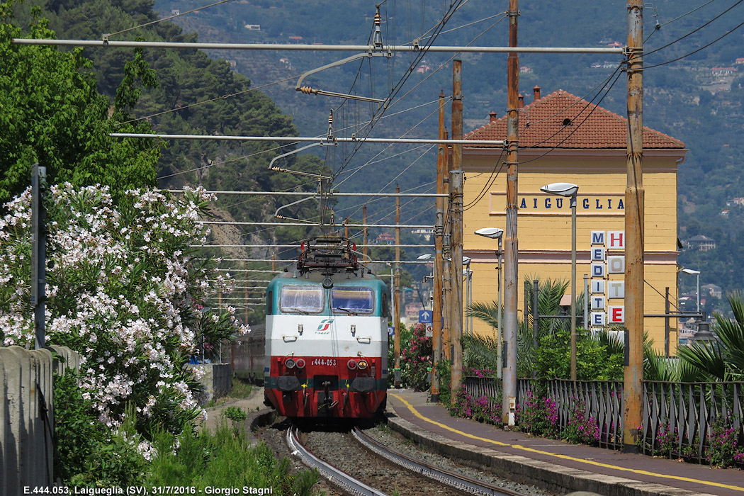 Di mare e di treno - Laigueglia.