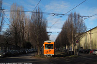 La 705 arancio - Via Bassini.