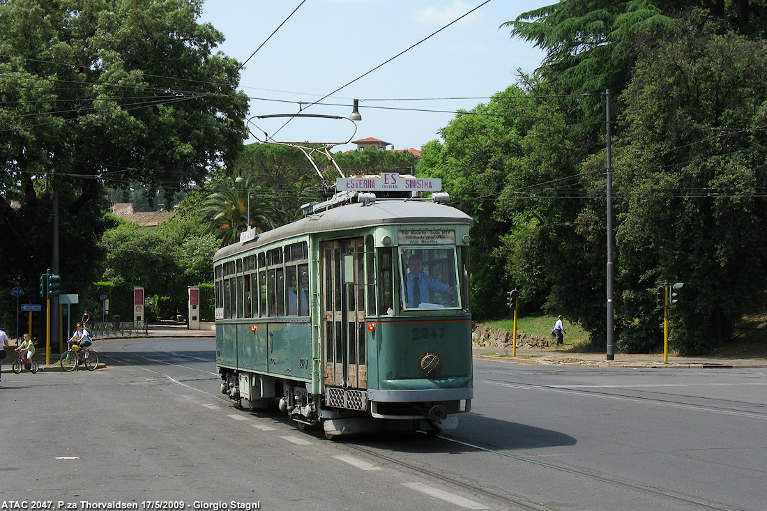 I tram storici - P.za Thorvaldsen.