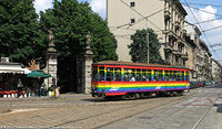 Tram 2025, molto colorati - P.le Aquileia.