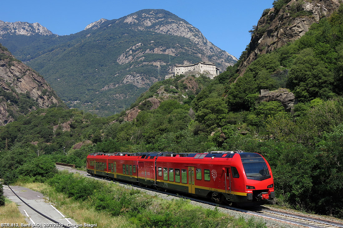 Estate 2020: un treno rosso in valle! - Bard.