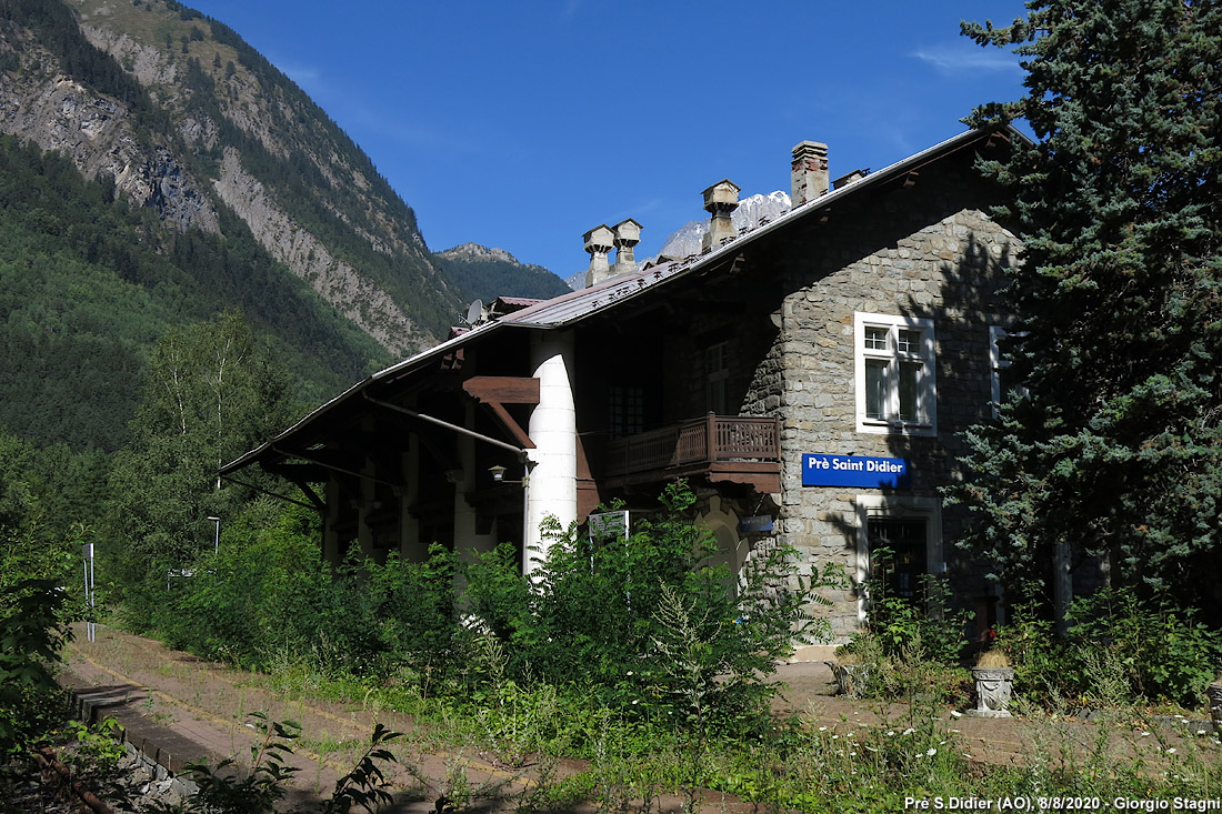 Estate 2020: un treno rosso in valle! - Pr S.Didier.