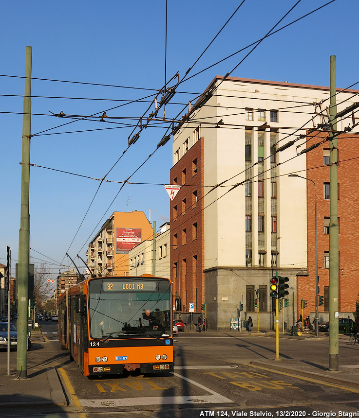 Tram e filobus - Viale Stelvio.