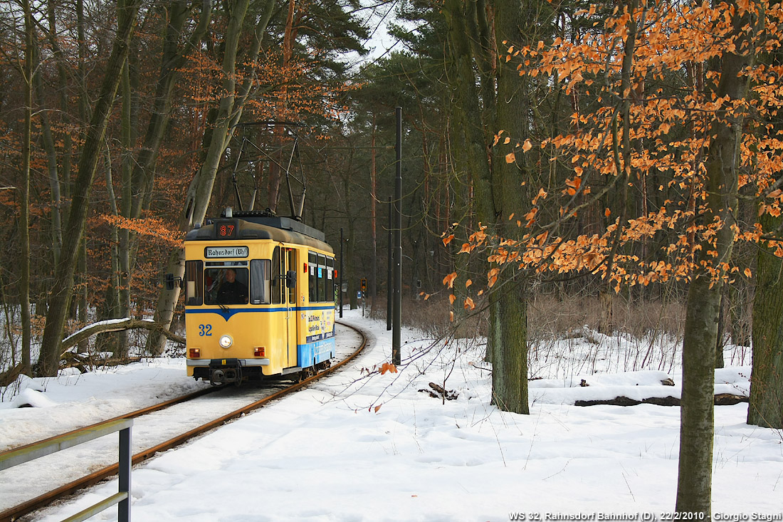 Woltersdorfer Strassenbahn - Rahnsdorf Bahnhof.