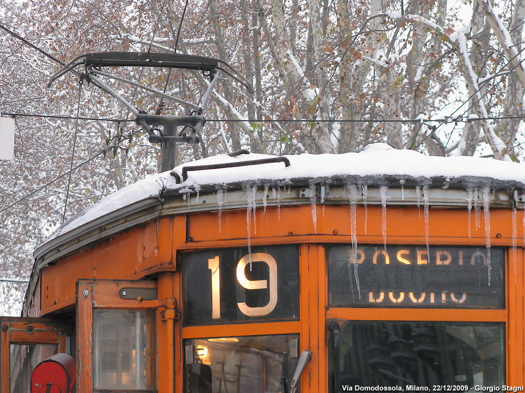 Flash back arancio! - Via Domodossola.