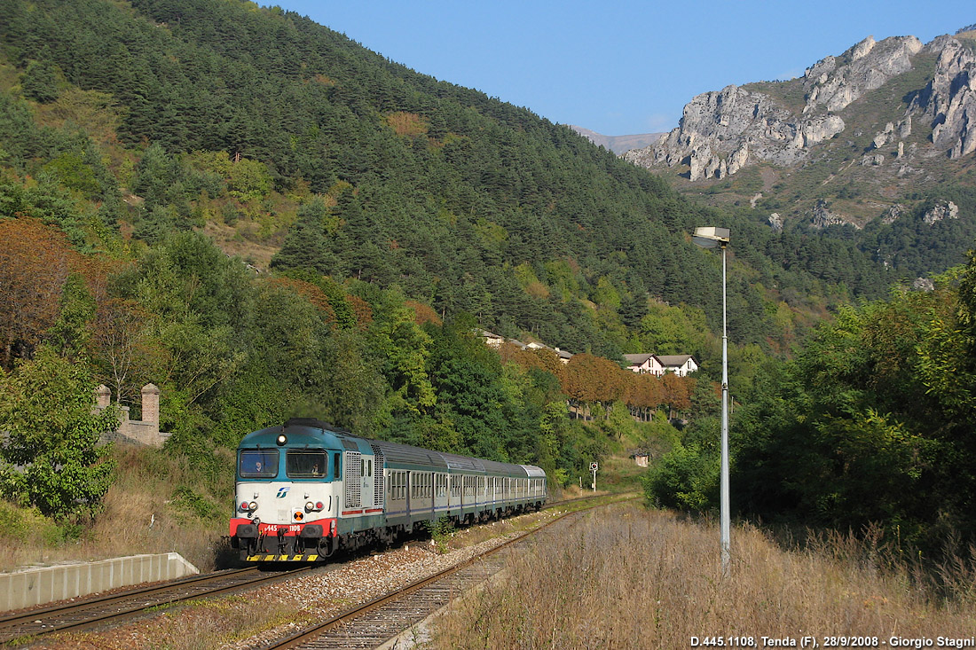 Locomotive D.445 - Tenda.