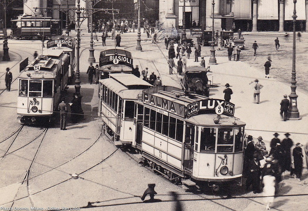 Tram a Milano - Duomo (part.)